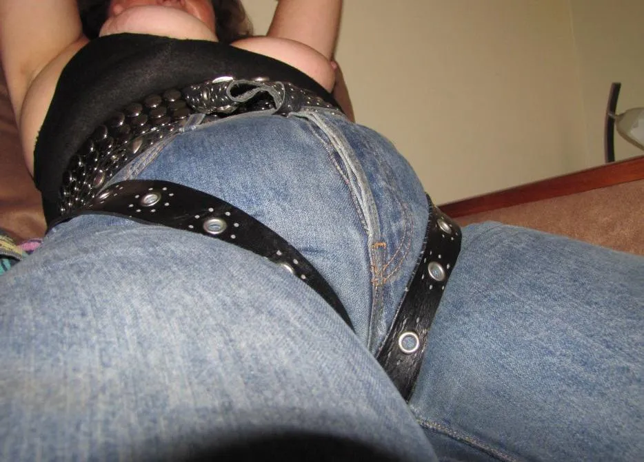 jeans sur mesure posted by No_Hat_1719