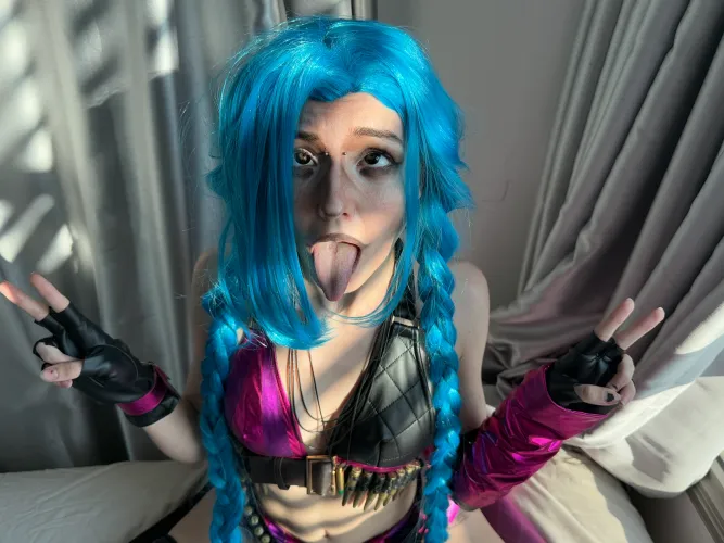 jinx is going a little crazy by kawaiiipunk