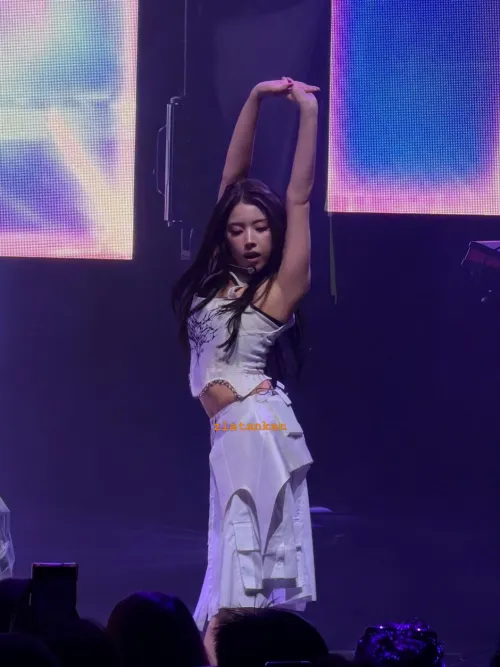 jiwoo nmixx by CaptainSawViet