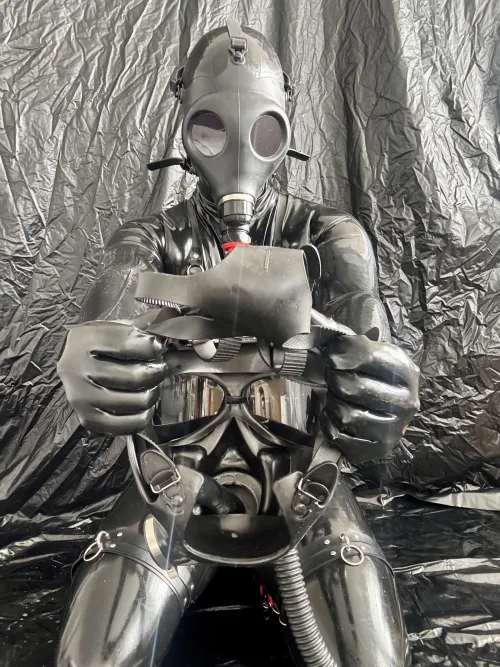 Join the Hive by dark_rubber