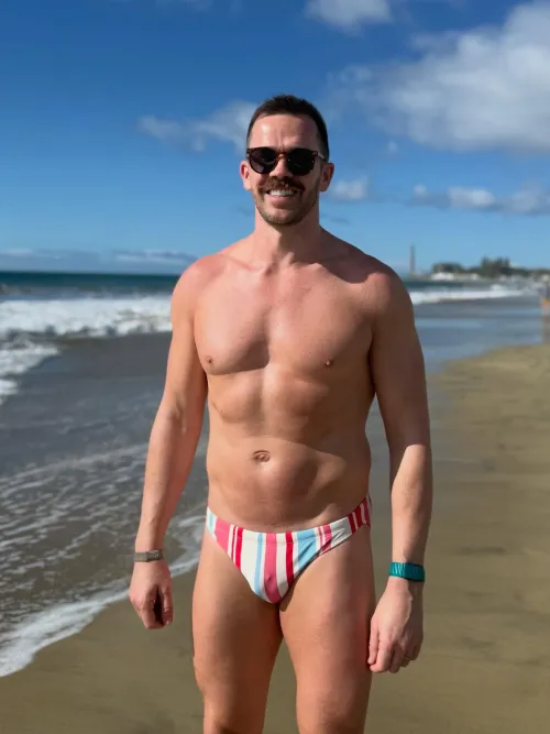 ☀️☀️@jon.huntly by nopenotmereally