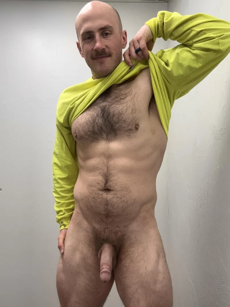 Just a blue collar guy (30) posted by beef_cake95