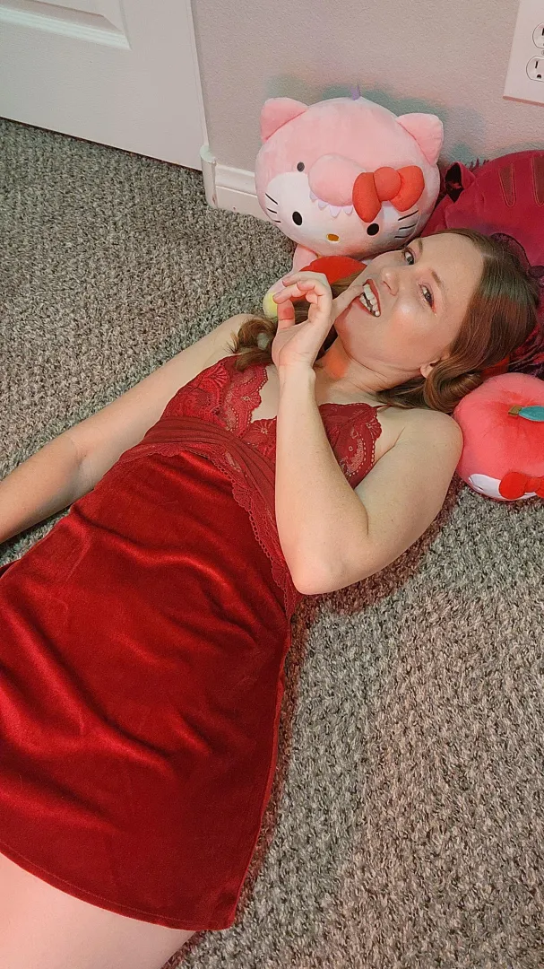 Just a cute redhead...or am I? posted by Cissnei_