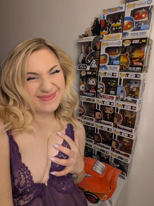 Just a Girl and Her Funkos by skyentology