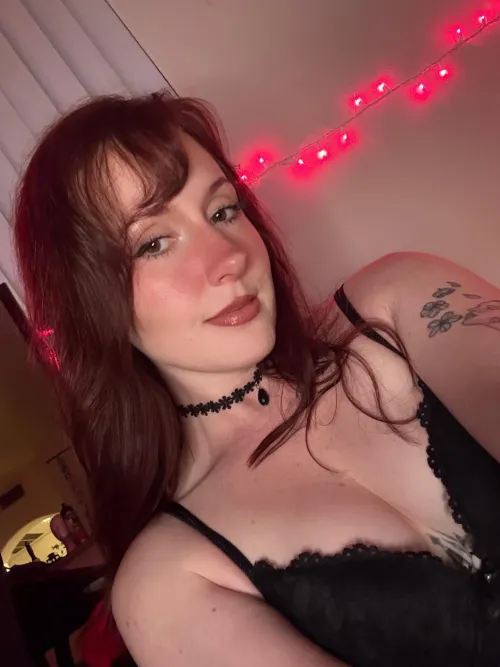 Just a girl that loves obscure horror films/games by uwonichi