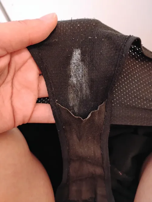 Just a lil cream tease by Goodwetwet