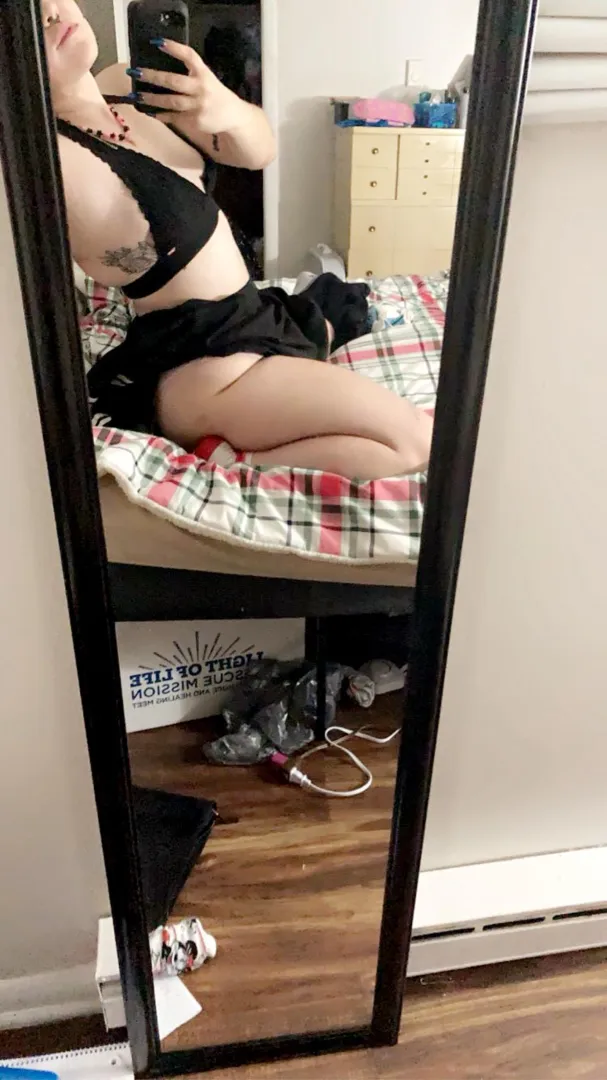 Just a little something  posted by xKn1f3p1ayyxcom