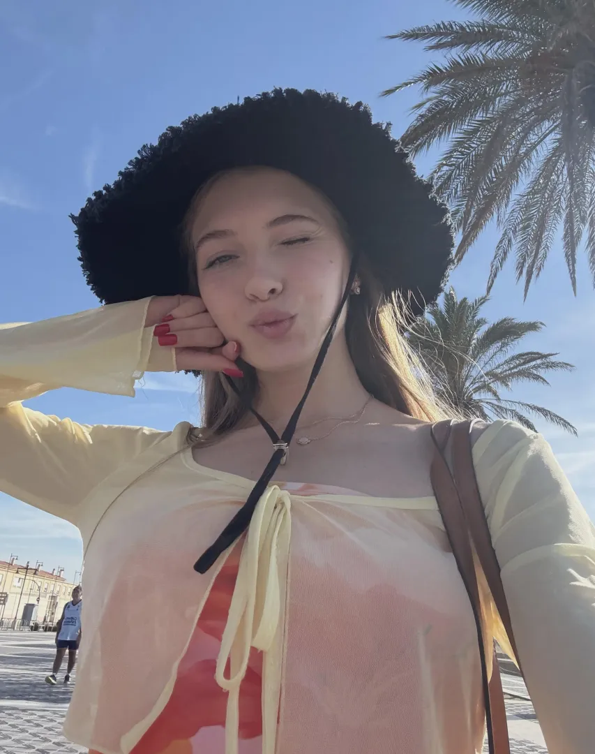 just a nice selfie on a nice day posted by MallowWhisk