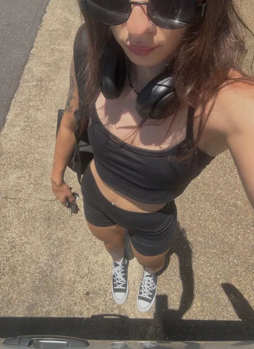 just a quick hello by phantom_sassy