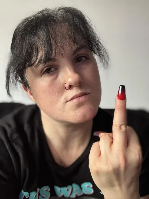 Just a selfish selfie from a gothic goddess. by empress_sophie3