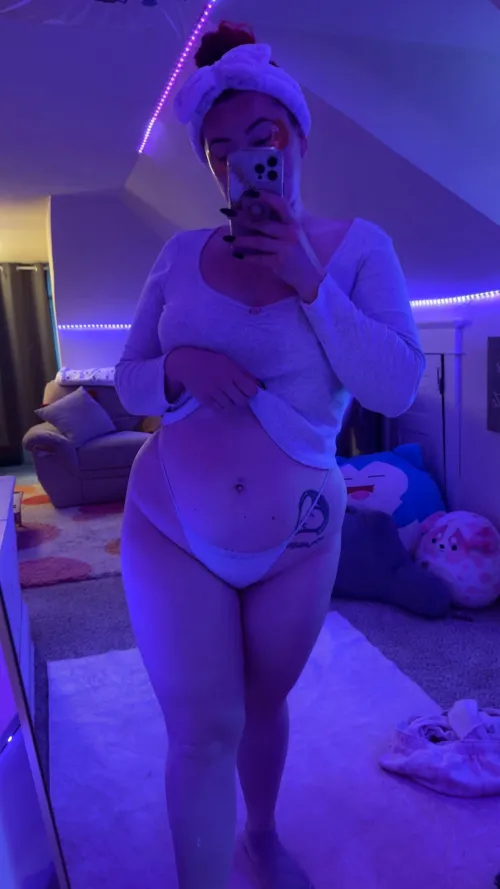 Just a soft girl by MakemequiverQuinn