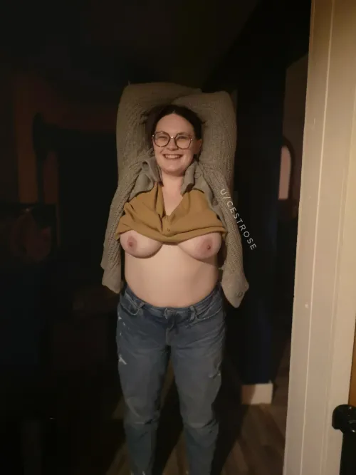 Just an average chubby mom who shares her titties by cestrose