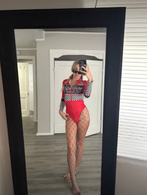 Just another day letting my blonde waves steal the show. Who's obsessed?  by Prudent_Yoghurt_0