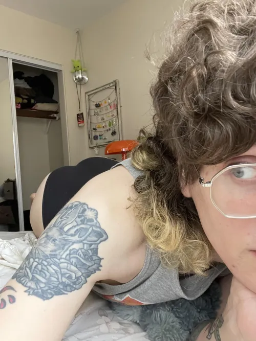 Just bummin by themselfthe3lf