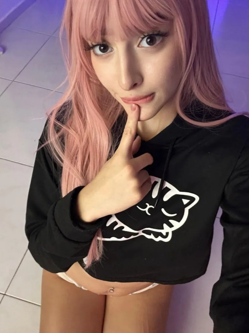 just chilling, teasing the cam a bit posted by CozyWaffless