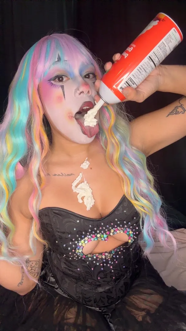 Just clownin’ around  posted by CreamPyeTheClown