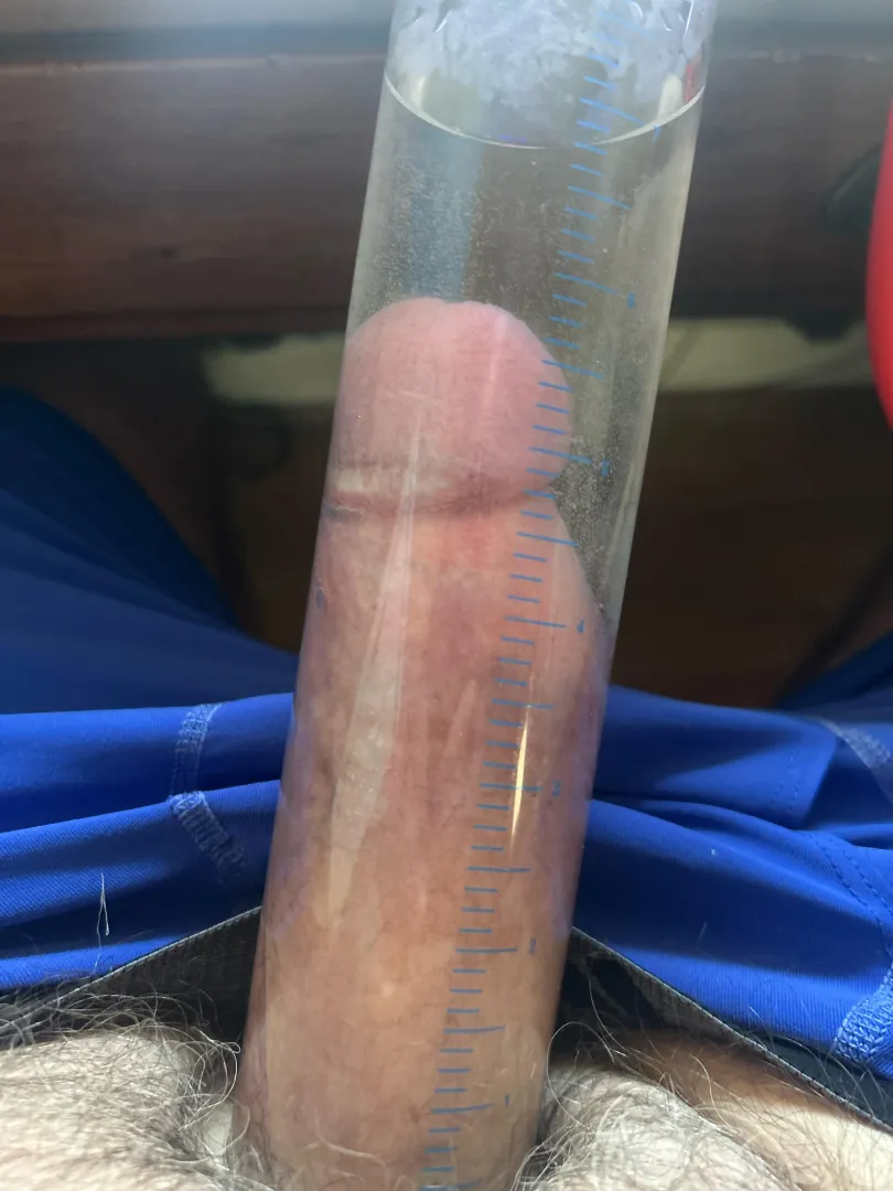 Just enjoying a quick pump! posted by Not2srius