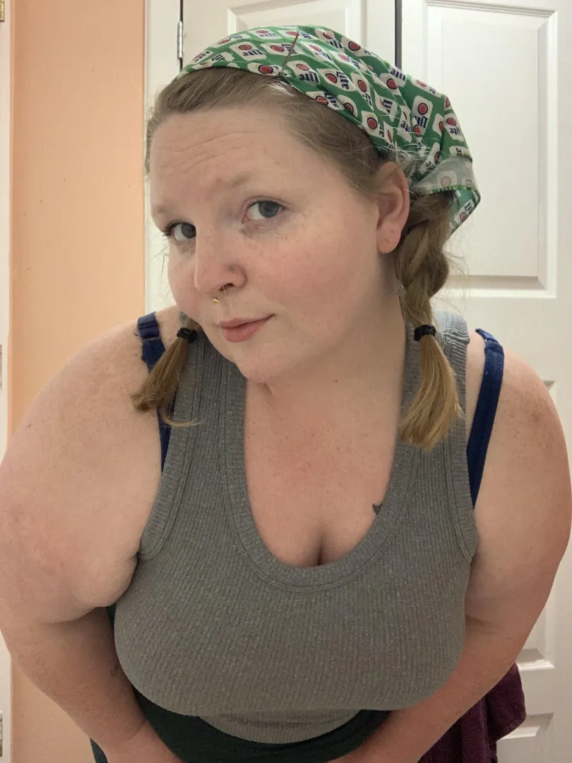 Just feeling cute  posted by daddyspawgprincess