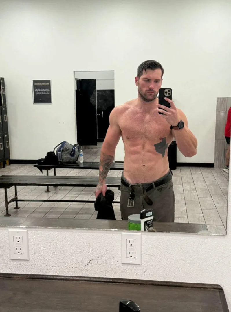 Just finished working out… but still got energy for trouble posted by jellyscream