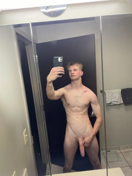 Just got out of the shower by Babeimhome1