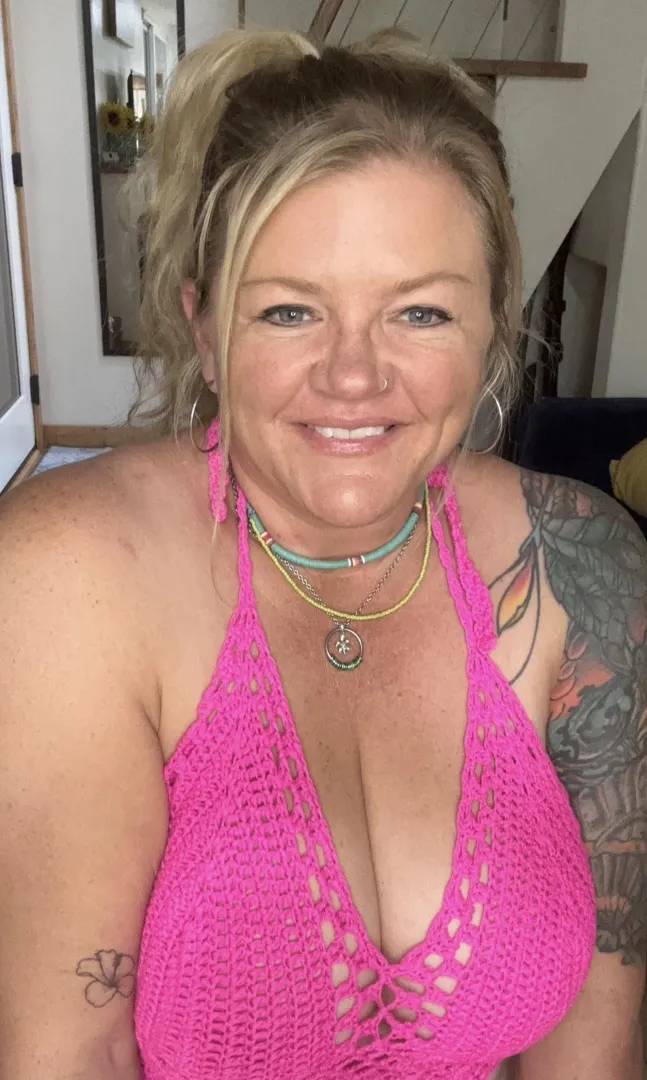 Just hanging out today posted by OilfieldWife-