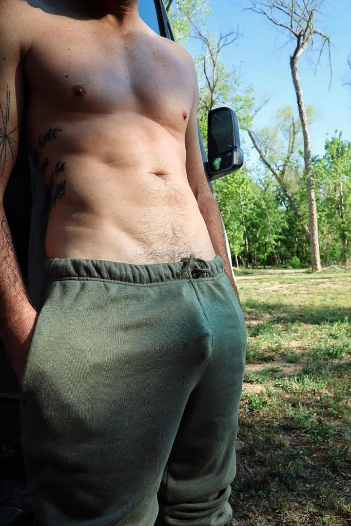 Just hanging today posted by nomadchuck_