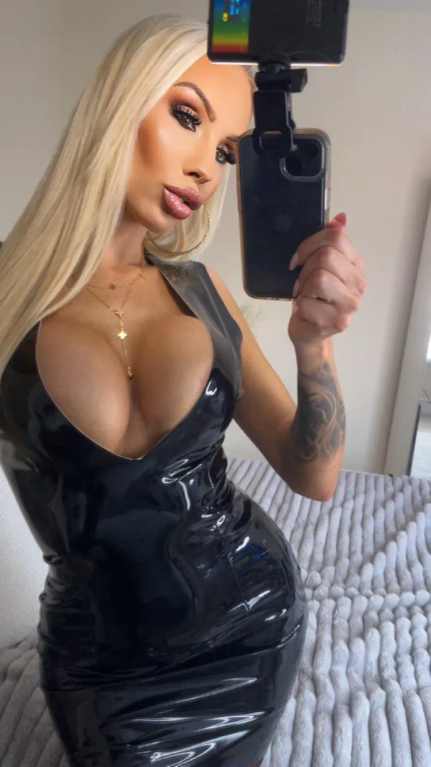 Just letting these shiny dress do all the talking tonight posted by DefiantMisfit