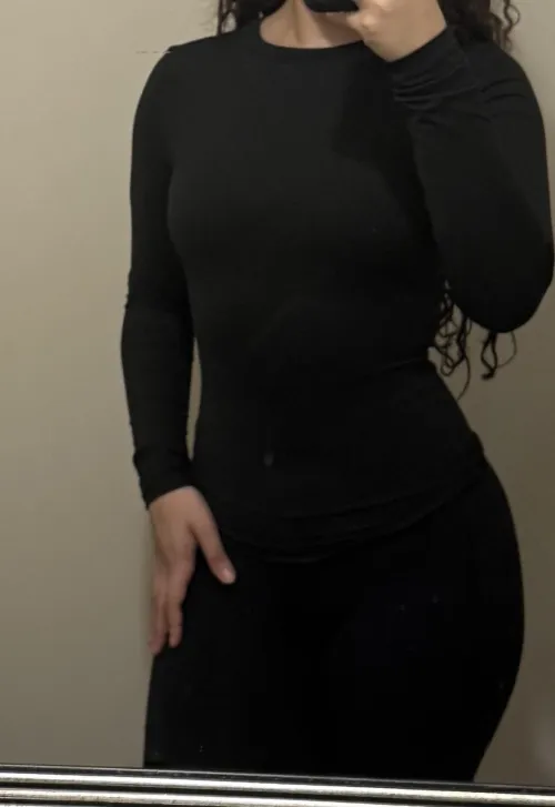 just me….. by prettysashaxo