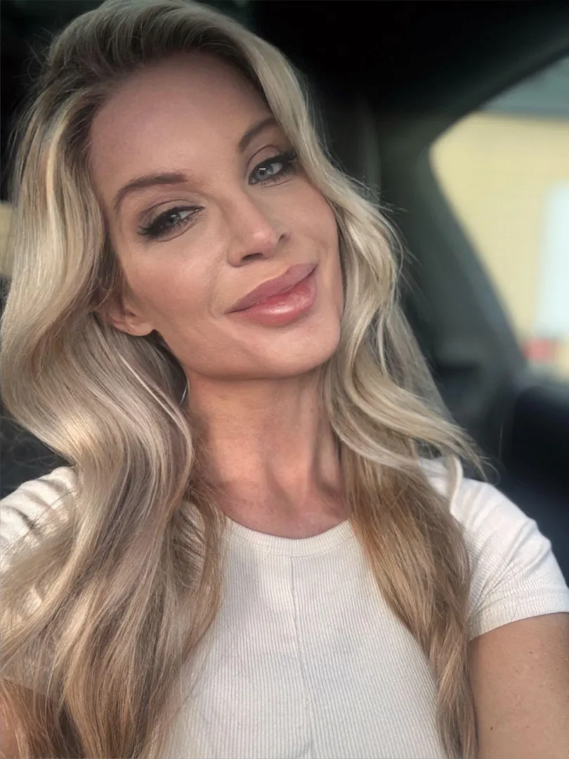 just me and the mirror x posted by thefitmodelmum