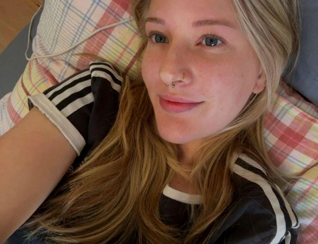 just me being cute posted by innocentshaelah