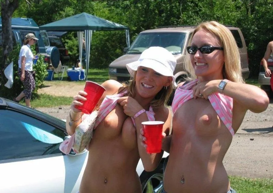 Just saying hello posted by Grillandia