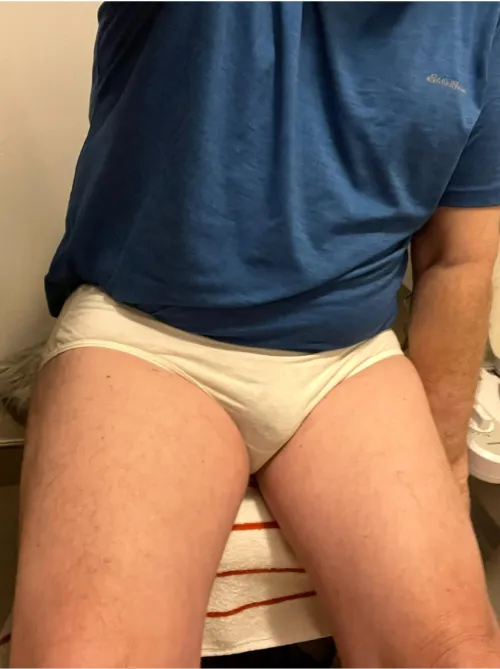 Just showing my thighs. by sbt771