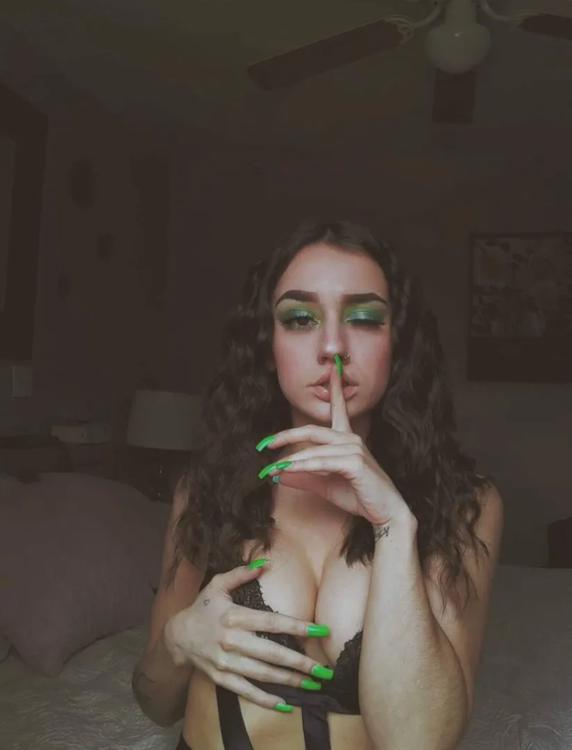 Just shut the fuck up and send. posted by radbitchliv