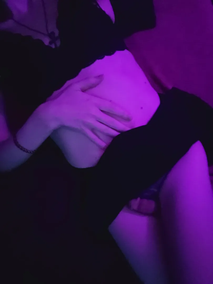 Just smoked, want to fuck? posted by ScarletIsSad