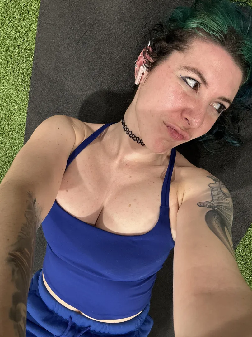 Just takin a break posted by sirenskiss3