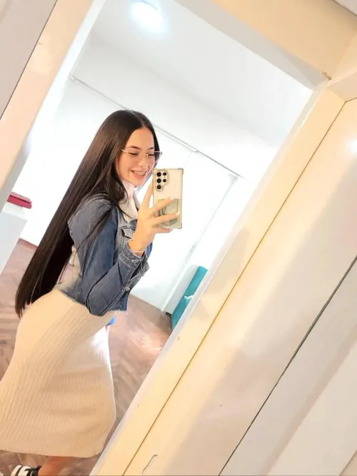 Just to showing off  by Violet_Porter