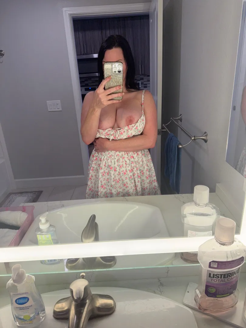 Just took a 19 year-old virginity tonight, made him cum twice in an hour  40, single, cougar milf coming to Bay area this weekend. posted by AllieAndrews_