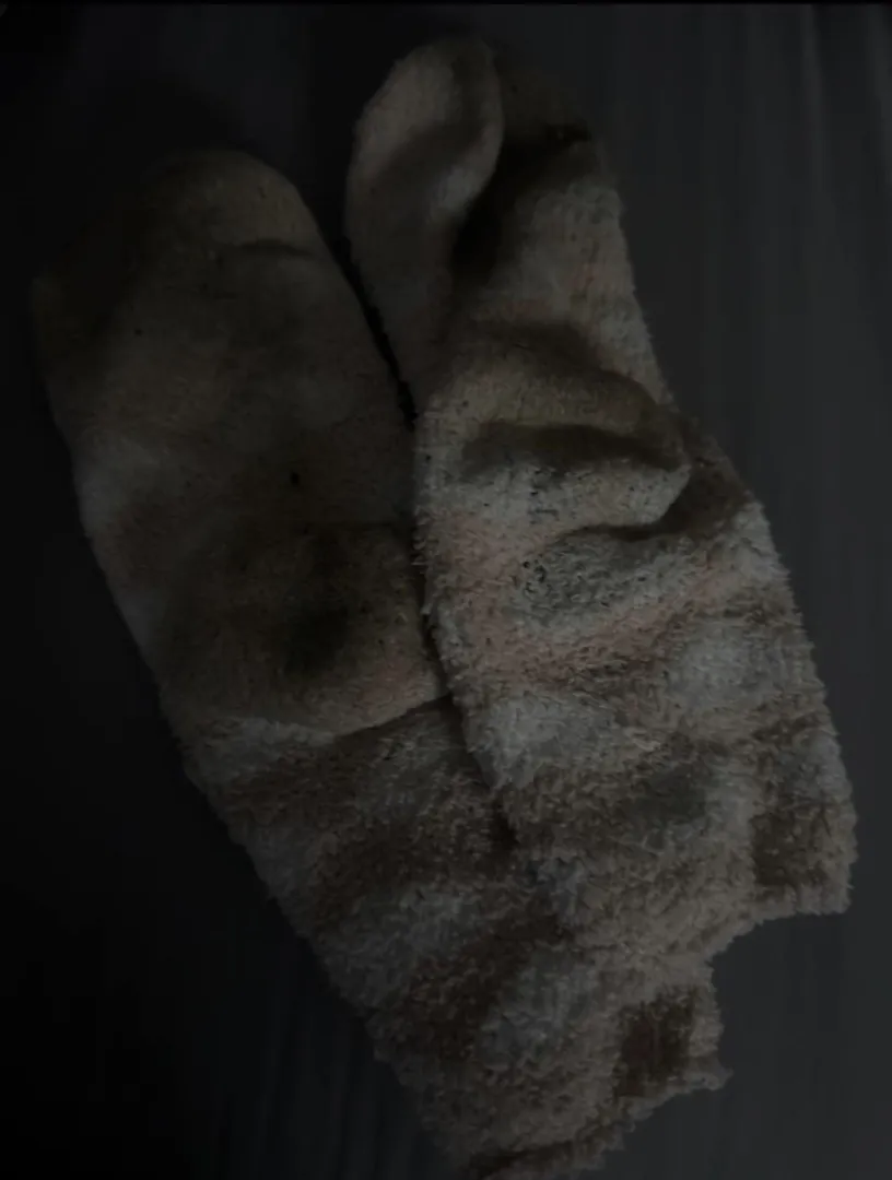 Just took them off after 5 days  stinky posted by stinkyfluffy_