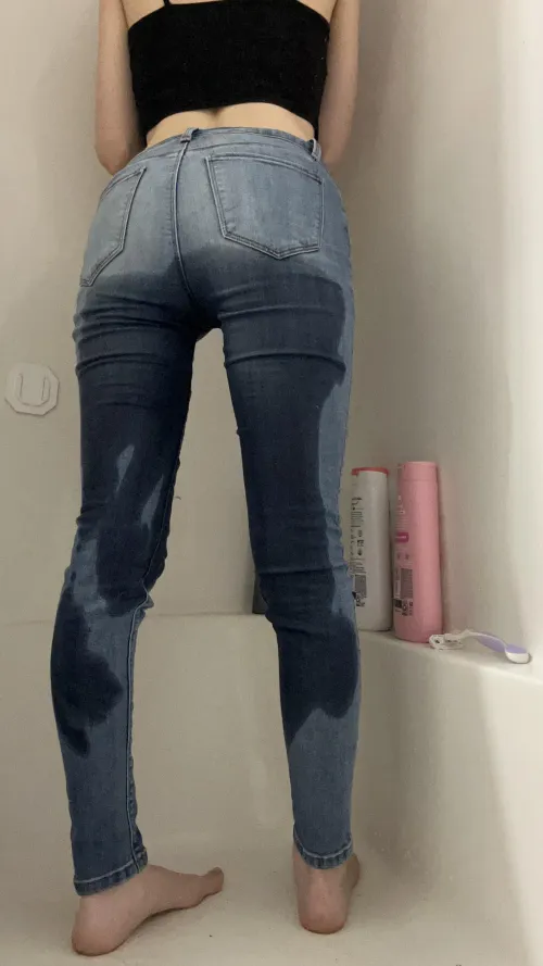 Just wanted to really pee in my pants so I did ! by Spicybunniii