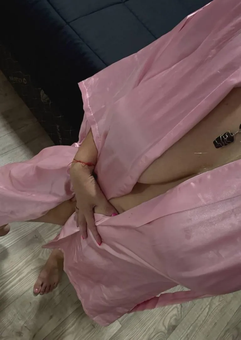 Just woke up, wanna start right away? posted by Love_Juicy