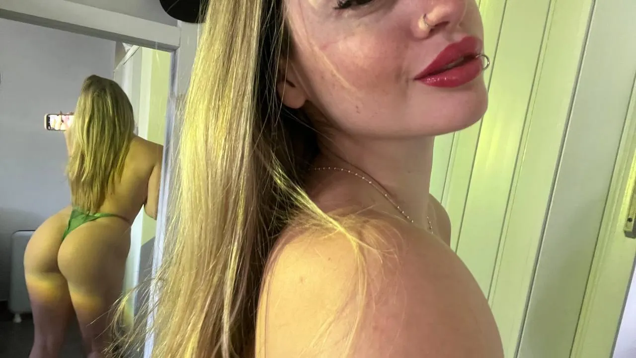 Kann ich dich beim Ficken Daddy nennen? posted by PeachySnugglePop