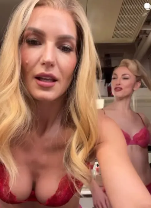 Katie Webber is such a smoke show by _BrewSwayne_