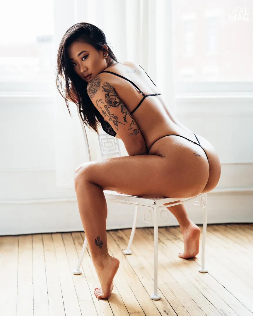 Kay posted by SPXLMAG