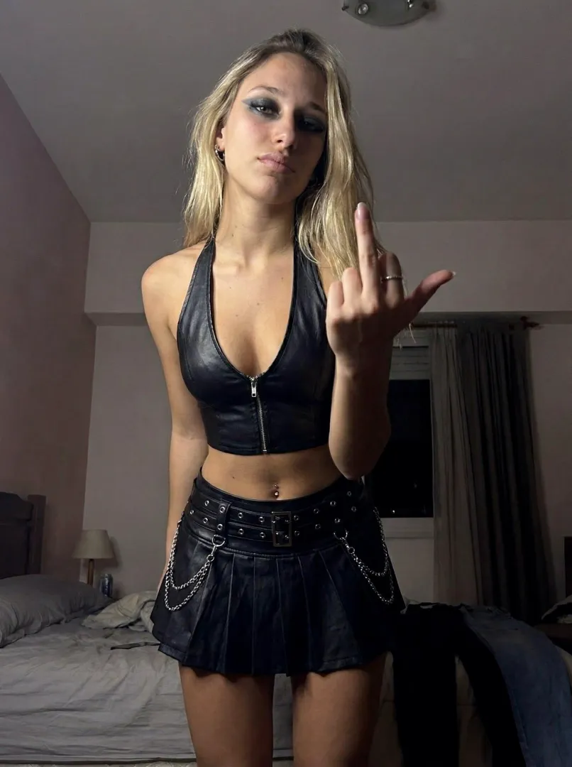 Keep in mind who your mommy is posted by PinkPetalDazzle