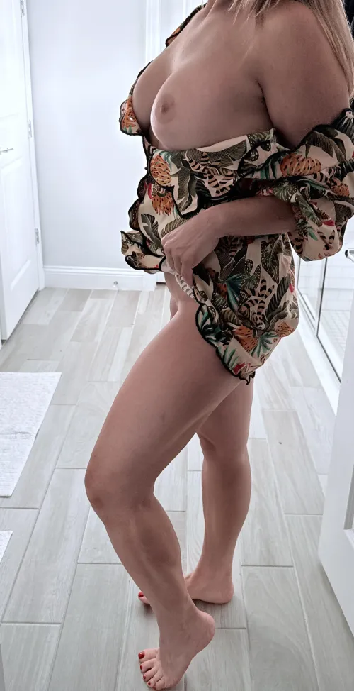 Keep it classy by moretolife_milf86