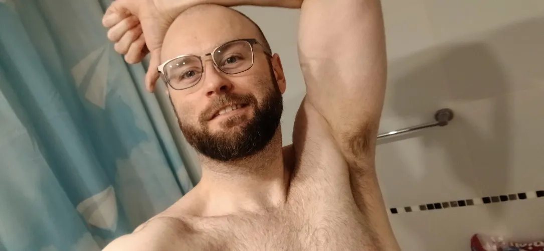 Keep it hairy or shave? by LiminalPlurality92