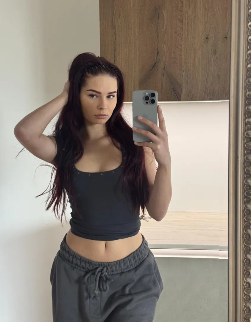 Keep me on repeat posted by nibloomm