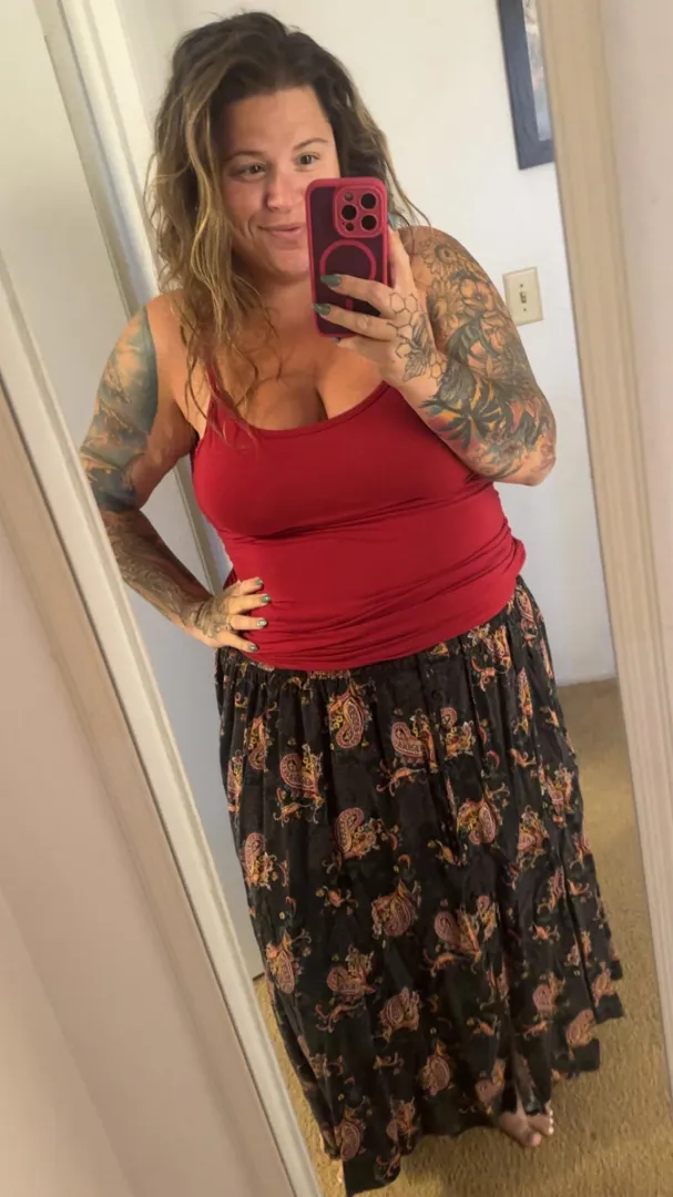 keep this tatted bbw in your dreams tonight! posted by handful_heather420