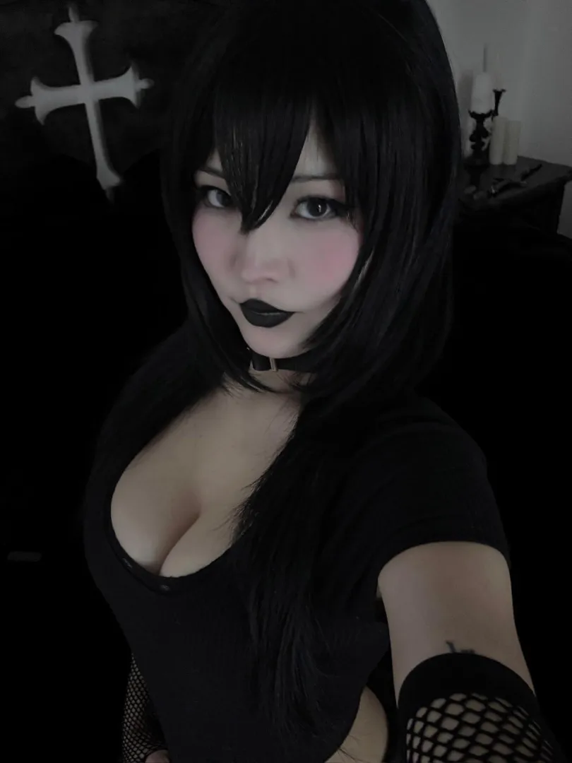 keep your eyes up here posted by peerintovoid