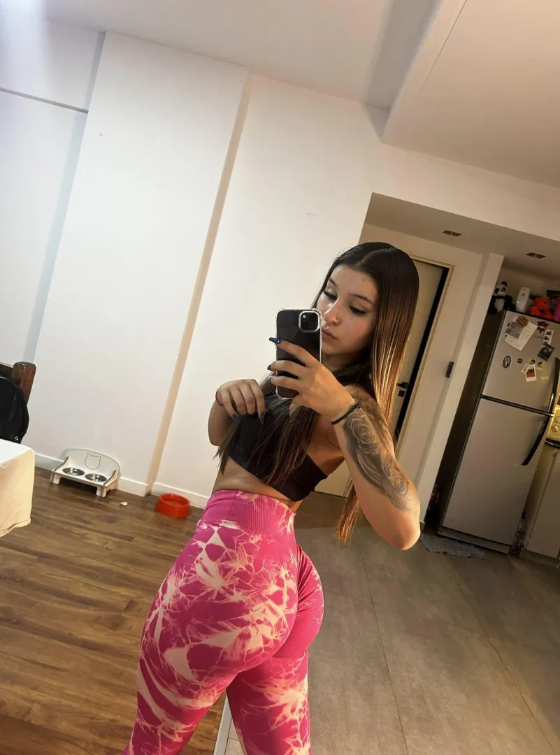 keeping it fit at 20 posted by pillowy_candi